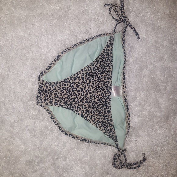 Xhilaration Other - NWOT Xhilaration animal print bikini bottom large